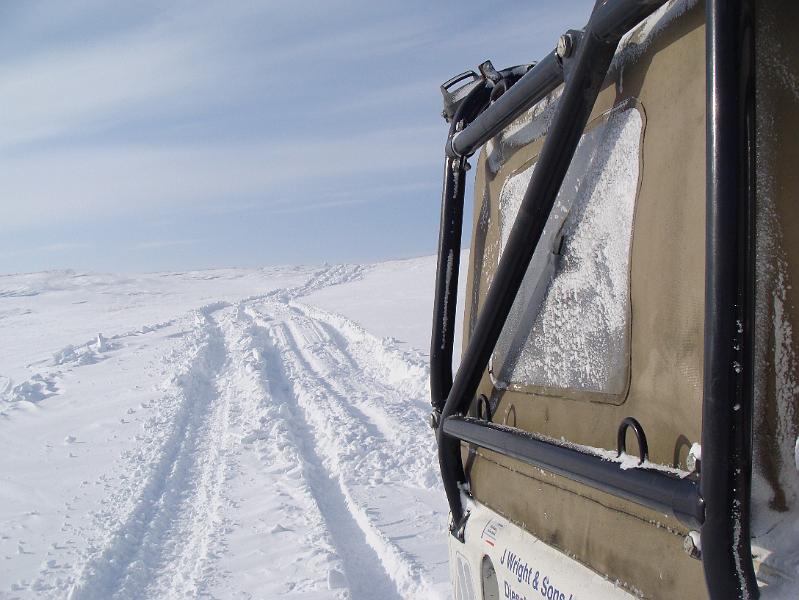 tracks off and nutepl'men 040.jpg